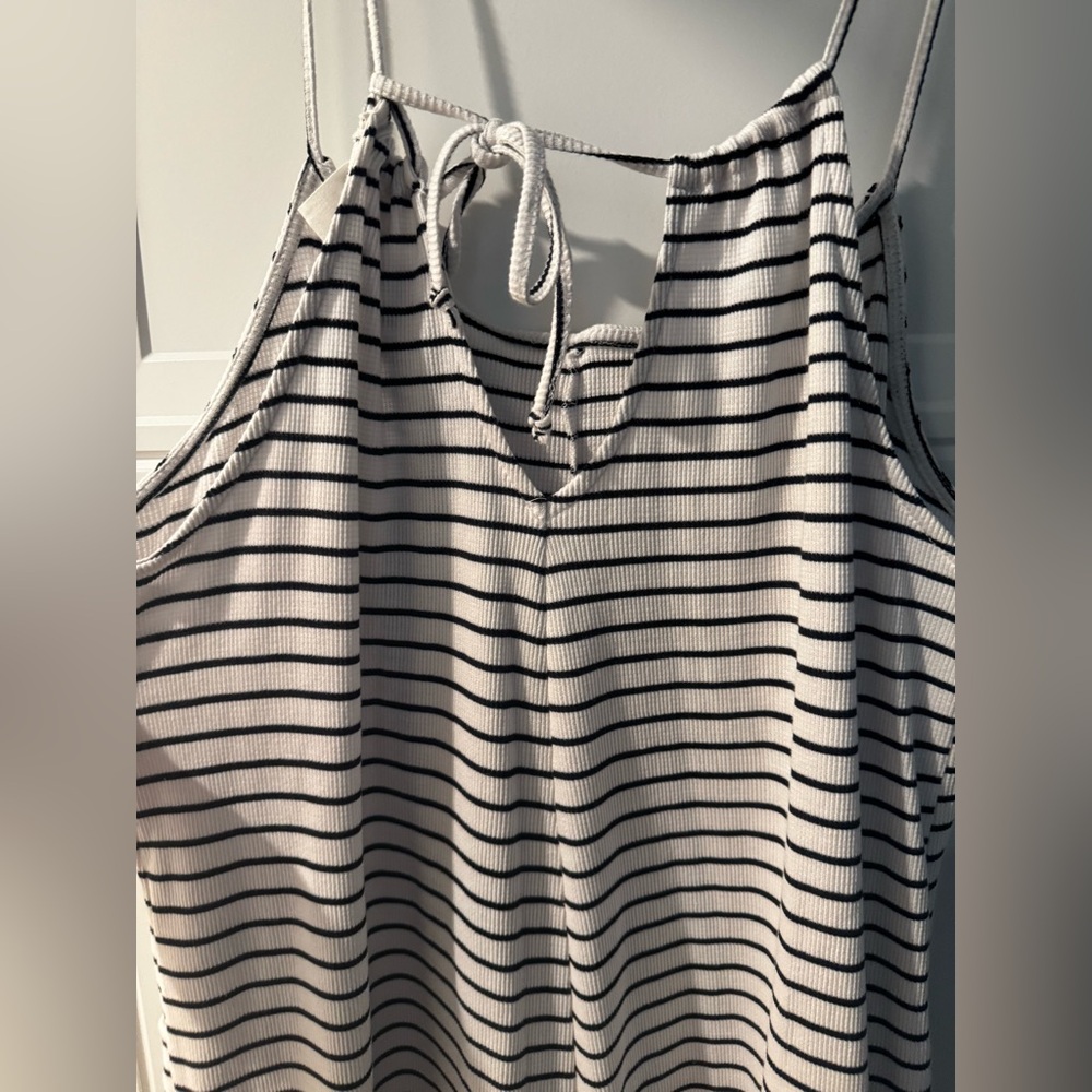 Pinstriped romper - Picture 2 of 4